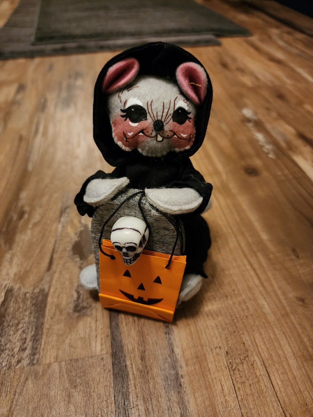 Annalee black grim reaper and grave Halloween mouse